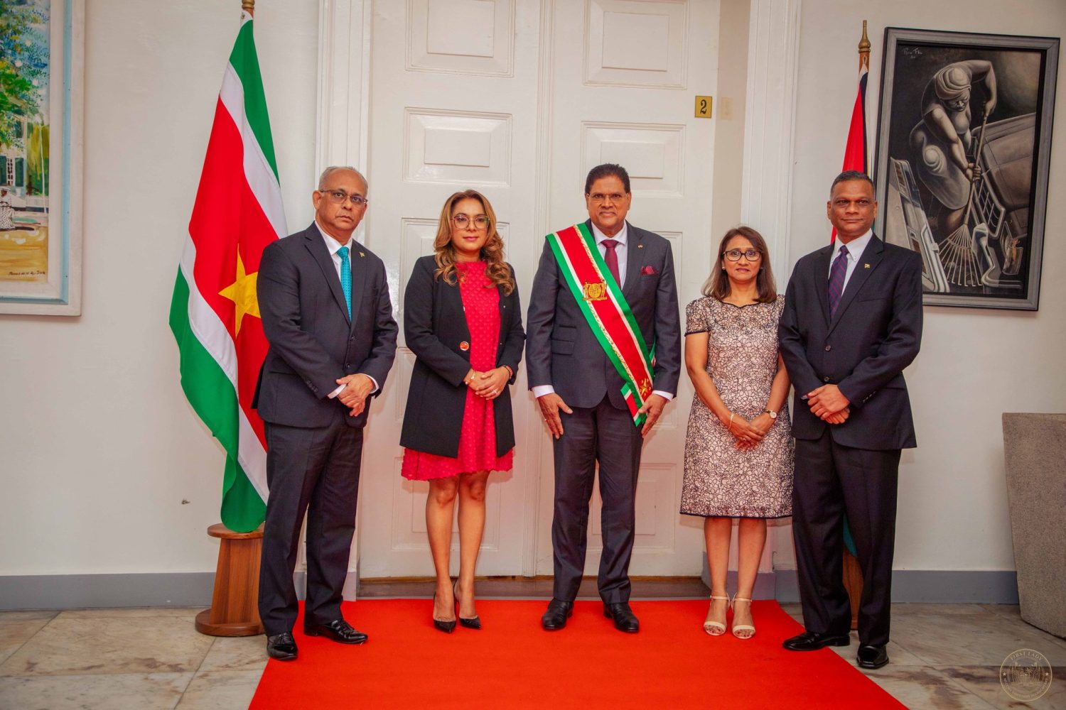 You are currently viewing Ambassador Virjanand Depoo presented his credentials